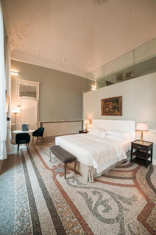 Royal Palace Hotel Turin Exterior photo